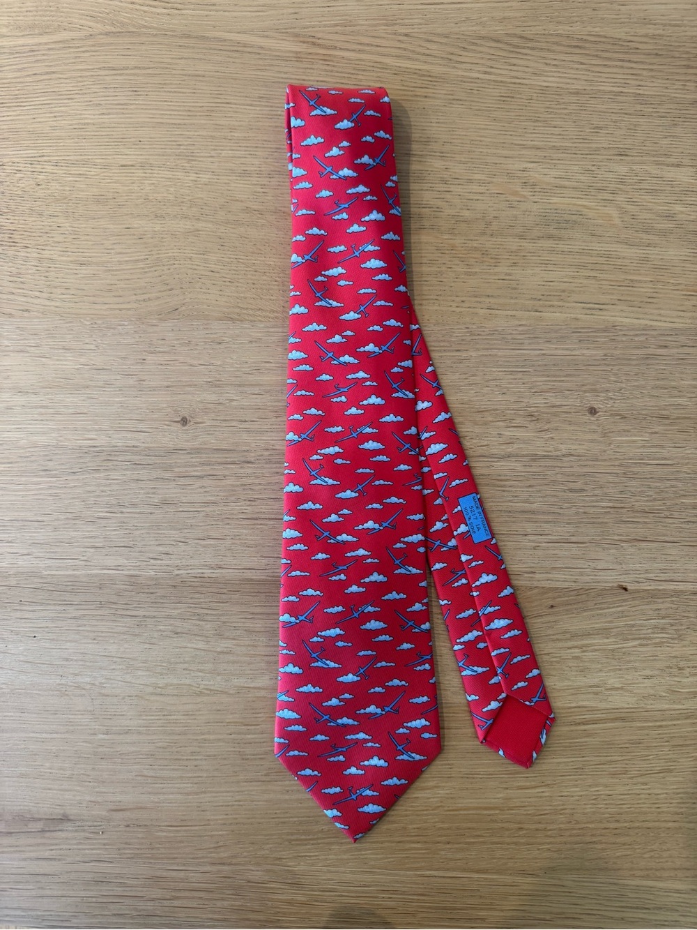 Hermès Paris Silk Tie Gliders Clouds 5217 IA Red Made in France Mint